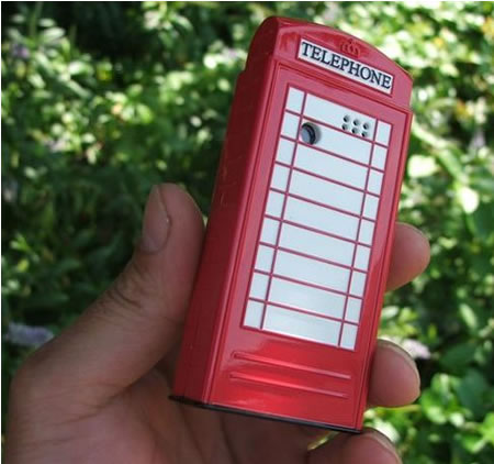 Мобильник в виде лондонской телефонной будки