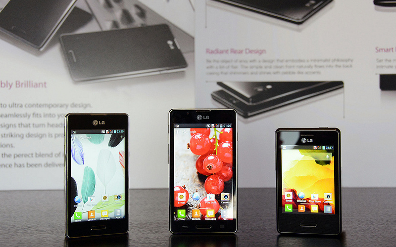 LG Electronics представляет наследника популярной серии смартфонов LG Optimus L-Style на Mobile World Congress